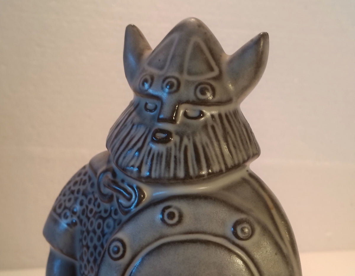 Taisto Kaasinen – Viking, Upsala-Ekeby model 6065 (1960)